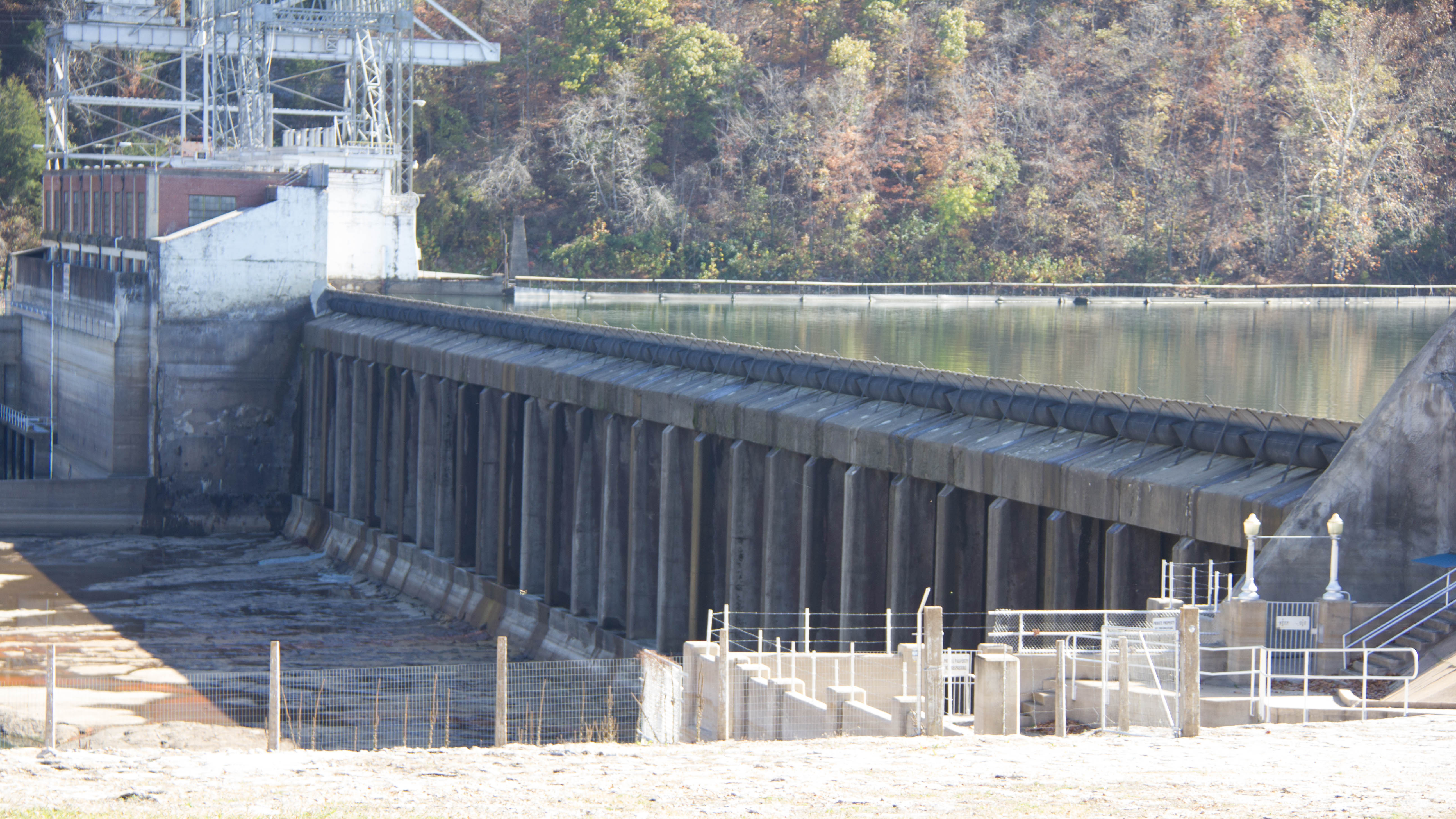 121101 Power Site Dam 9 1 - Damage to Ozark Beach [Power Site] Dam] spillway gates