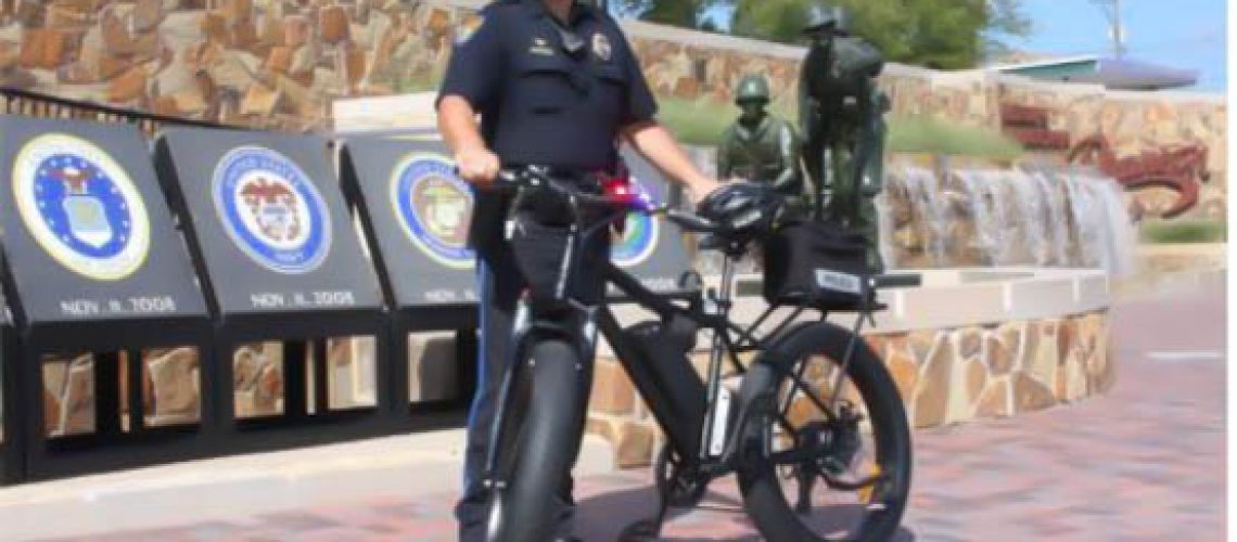 170923-branson-police-bike-